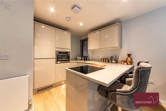 4 Lincoln House, Brookfield Road, Wooburn Green photo 3
