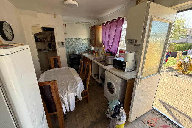 235, Ravensworth Road, Nottingham photo 4