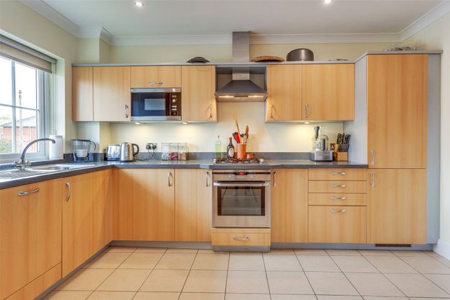 Flat for sale in Ruscombe Lane, Ruscombe, Reading, Berkshire