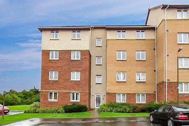 Flat to rent in Burnvale Place, Livingston