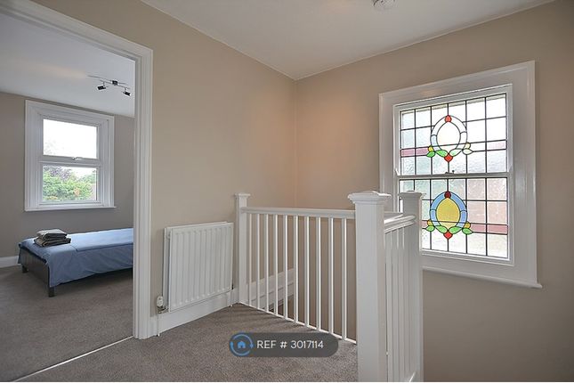 House, Room   Hithermoor Middlsex, Staines-Upon-Thames photo 3