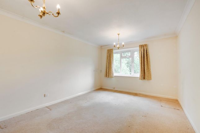 Thumbnail Property for sale in Forest Close, Chislehurst