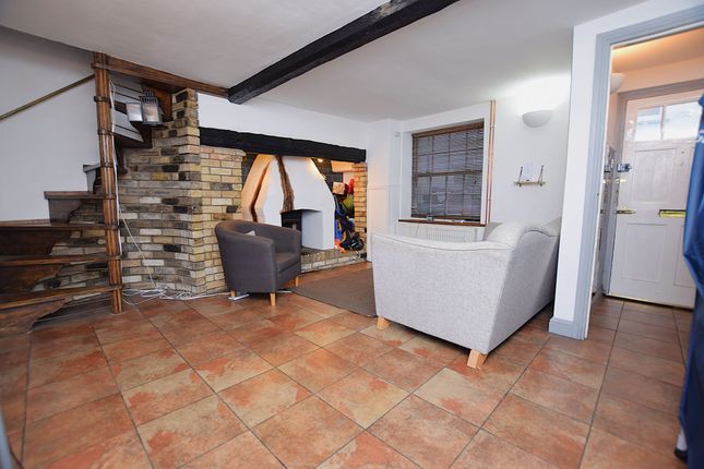8 High Street, Huntingdon photo 3