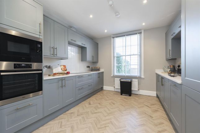 77, St. Georges Place, Cheltenham photo 3