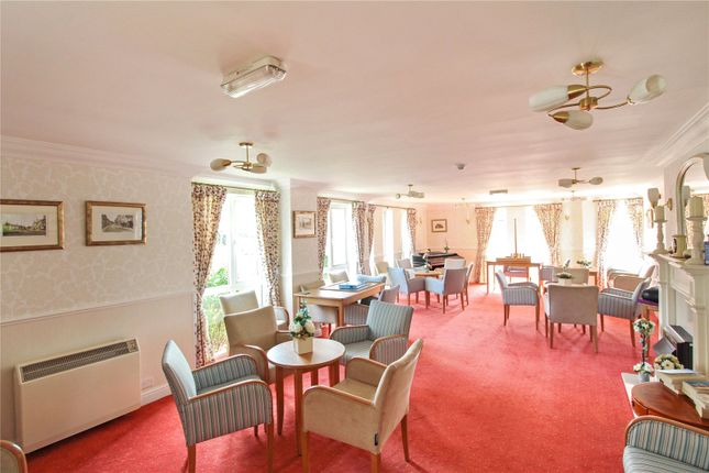 15, Joules Court, Stone photo 3