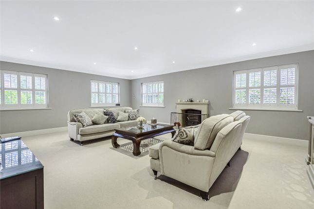 Melrose House, 23, Fulmer Drive, Buckinghamshire photo 2