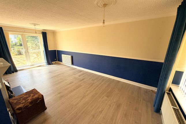 34, Chestnut Avenue, Corby photo 4