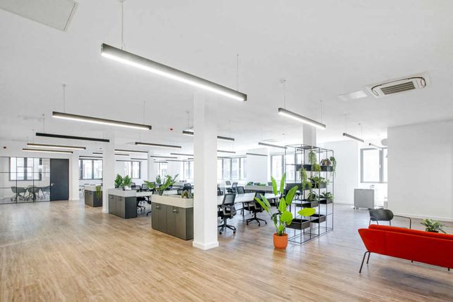 Office to let in 142 Central Street, Clerkenwell, London