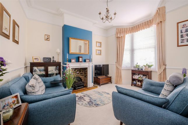 22, Wellfield Road, London photo 2