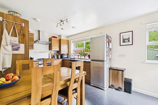 9, Lawrence Close, Hitchin photo 3
