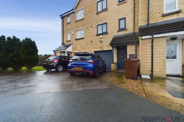 Town house for sale in Fewston Avenue, Bradford