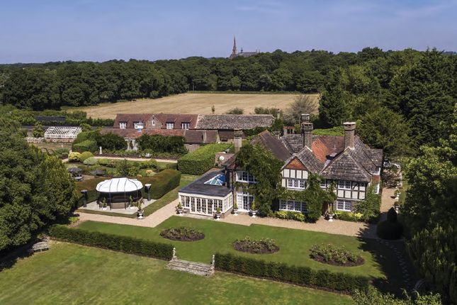 Homes For Sale In Lingfield Buy Property In Lingfield