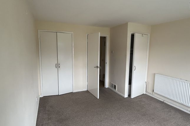 Highlands Road, Andover Hampshire photo 4