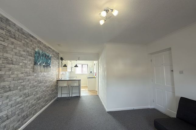 109, Overbrook Road, Gloucester photo 3