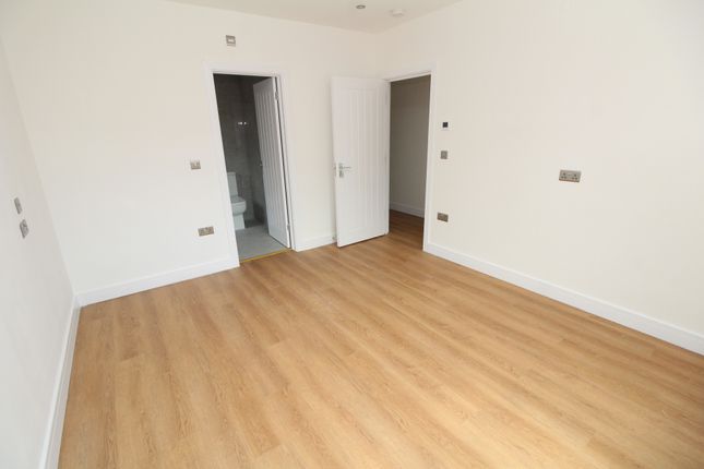 94a, Brompton Farm Road, Rochester photo 5
