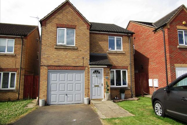 Thumbnail Detached house for sale in Oakwell Close, Scunthorpe