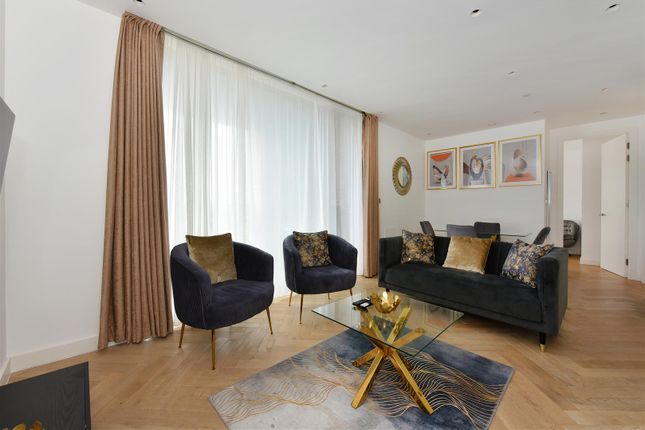 2-bed house on Flat 18, 10, Oberman Road, London, £2,000/mo