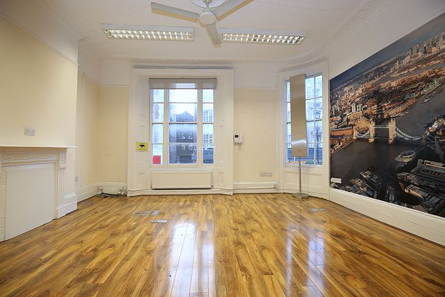 Office to let in Queensway, Bayswater
