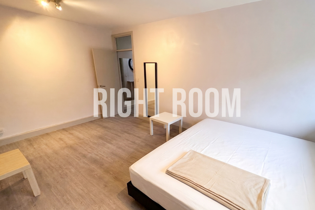 Room 3, 54a Cricklewood Broadway, London photo 3