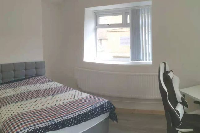 Terraced house to rent in Spring Terrace, Swansea