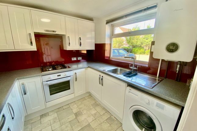 24, Sandpiper Drive, Stockport photo 2
