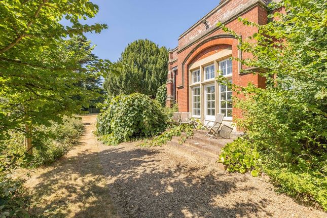 Hitcham House, Hitcham Lane, Burnham photo 4