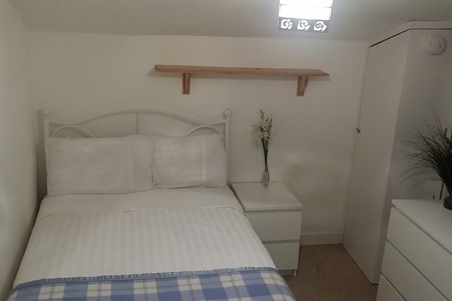 Thumbnail Room to rent in Stone Road, Norwich