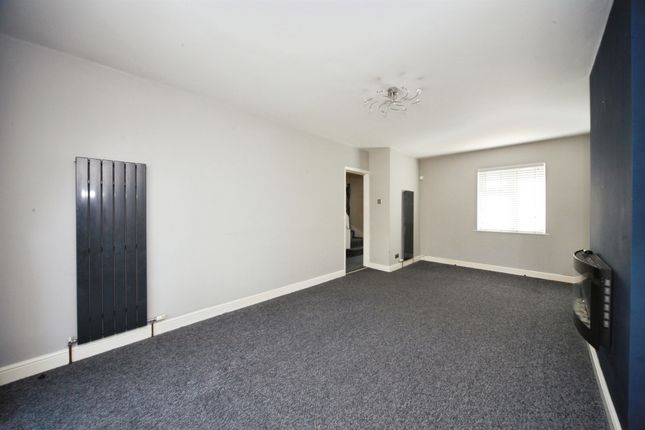 6, Croft Green, Dunstable photo 4