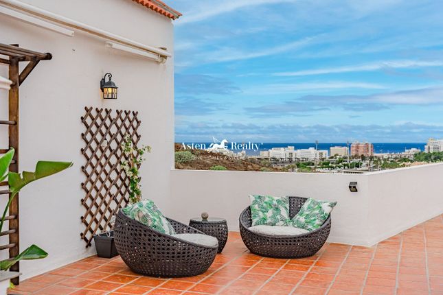 Thumbnail Apartment for sale in Playa De Los Cristianos, Playa De Los Cristianos, Santa Cruz Tenerife