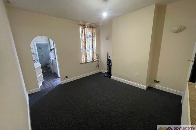 31 Balaclava Road, Derby photo 3