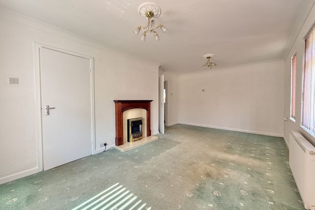 9, St Lawrence Crescent, Exeter photo 4