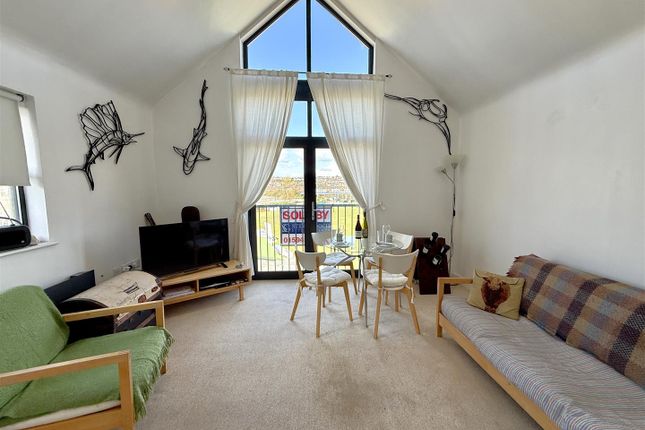 Apartment 8, 11 Paget Road, Barry Island photo 2