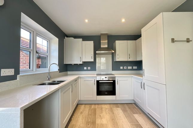 11, Shaldon Close, Nottingham photo 3
