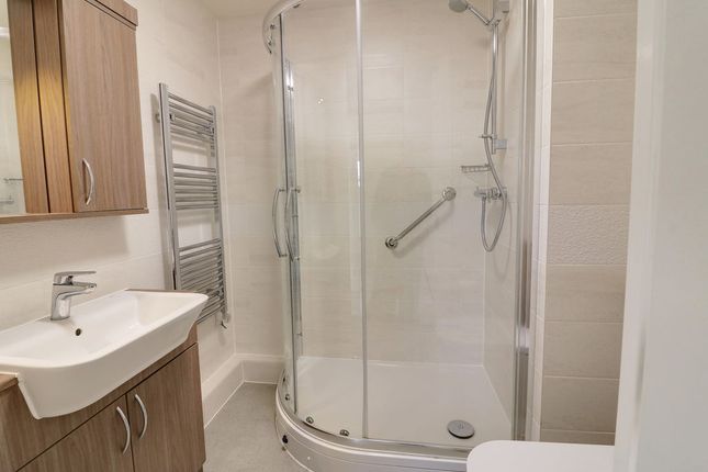 24 Apsley lodge, London Road, Waterlooville photo 4
