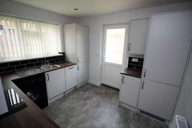 12 High View, Bedford, Beds photo 5