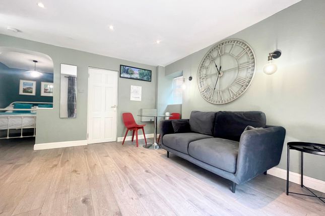 Garden Studio, 1, Malvern Place, Cheltenham photo 4