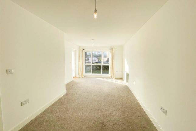 Flat 5, Bessemer Lodge, Milton Keynes photo 3