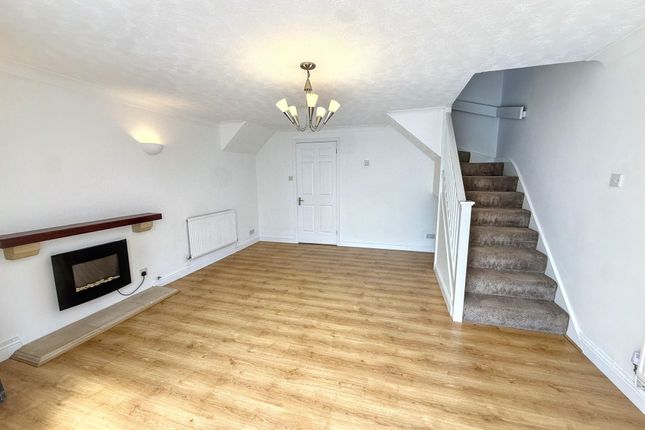 13 Gainsborough Close, Torquay photo 2