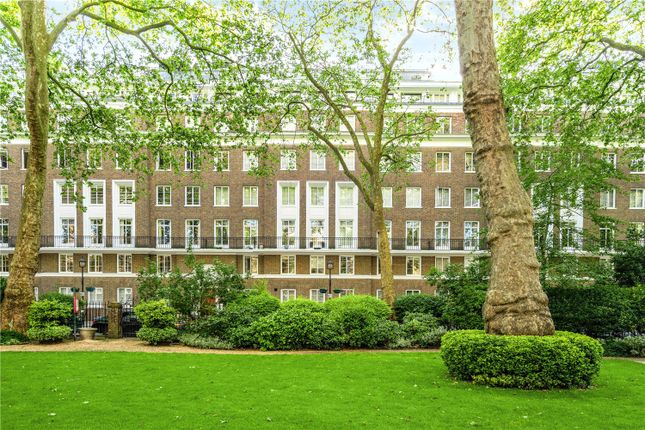 Flat for sale in Bryanston Place, Marylebone, London