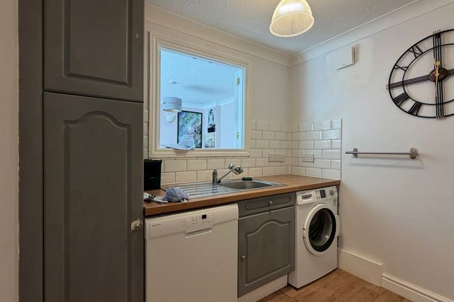 Flat 81, Bristol photo 4
