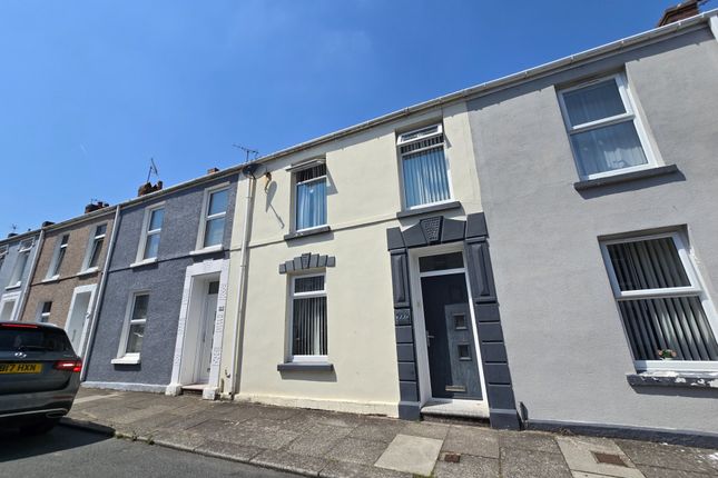 22 Pemberton Street, Llanelli photo 2