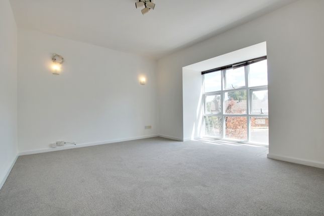 14  Flat 8, Shortlands Road, Bromley photo 2