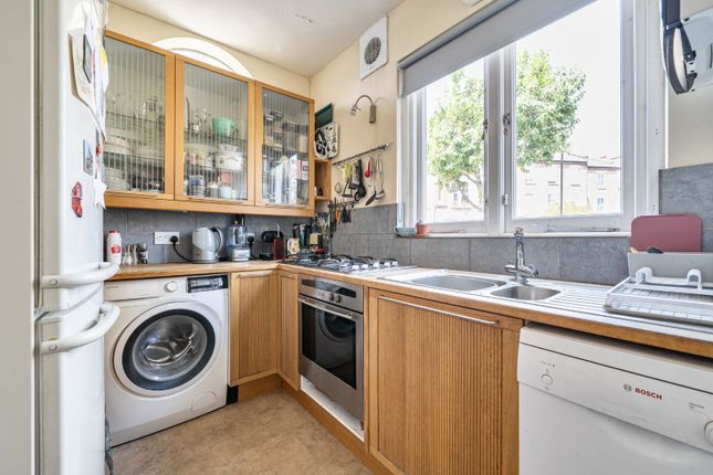 10B,, Lysander Grove, London photo 4