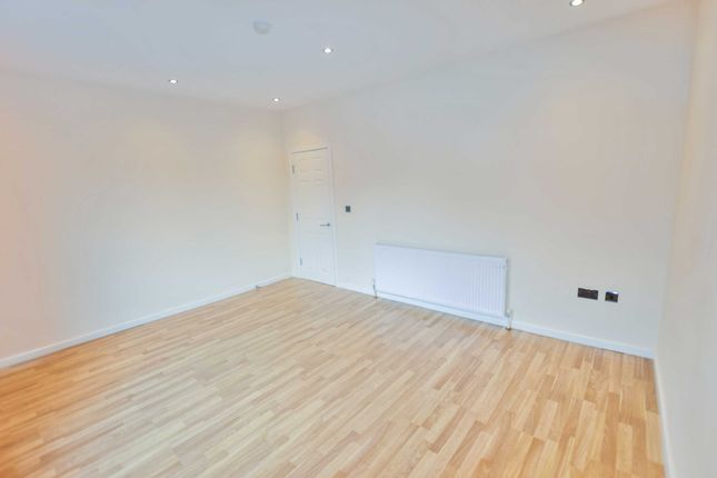 4, 5 Bridgenorth Avenue, Manchester photo 3