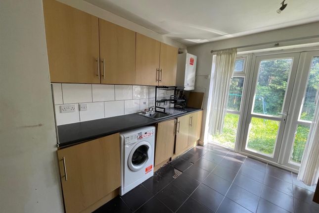 Maisonette for sale in Vancouver Road, Burnt Oak, Edgware