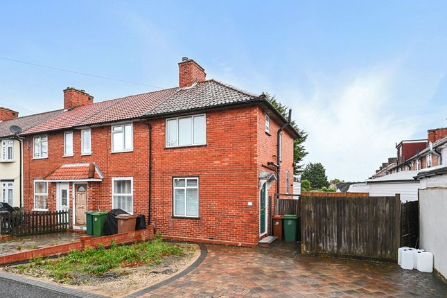 End terrace house for sale in Tewkesbury Road, Carshalton