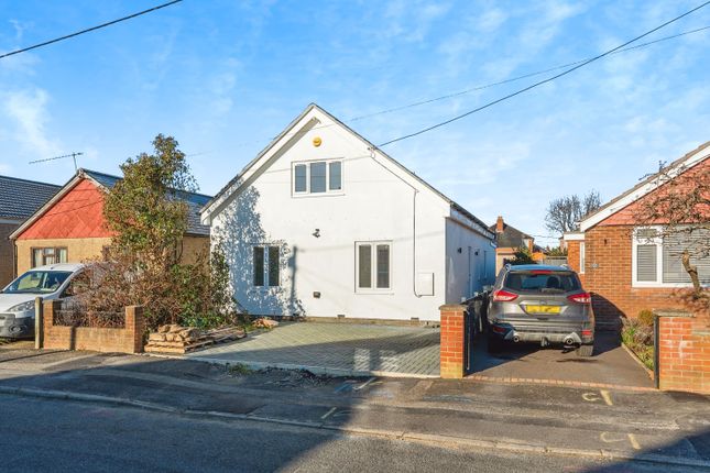 Detached house for sale in Oaklands Avenue, Totton, Southampton