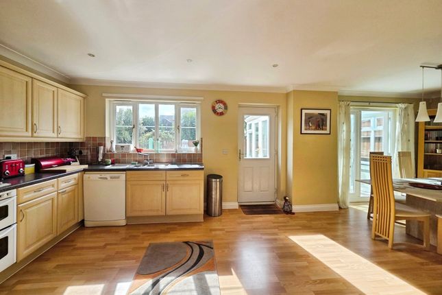 33 Bosnoweth, Helston Cornwall, Cornwall photo 2