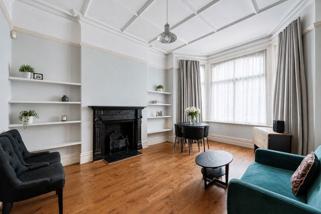Flat 2, 70 Comeragh Road, London photo 4