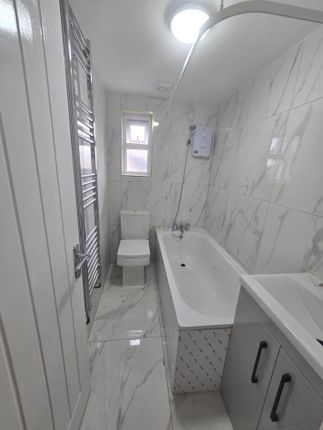 45, Grosvenor rd, London photo 5